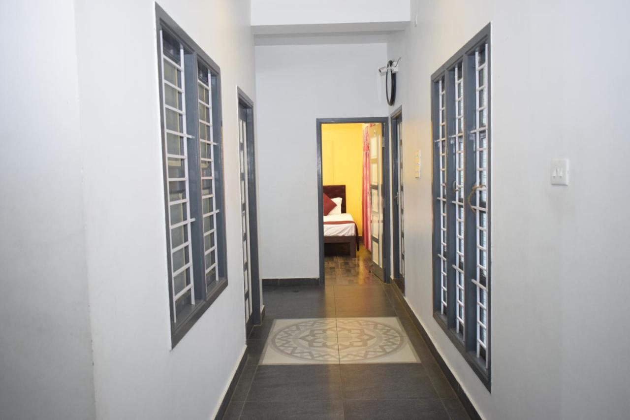 Wind Chimes Hotel Kuilapalayam Buitenkant foto