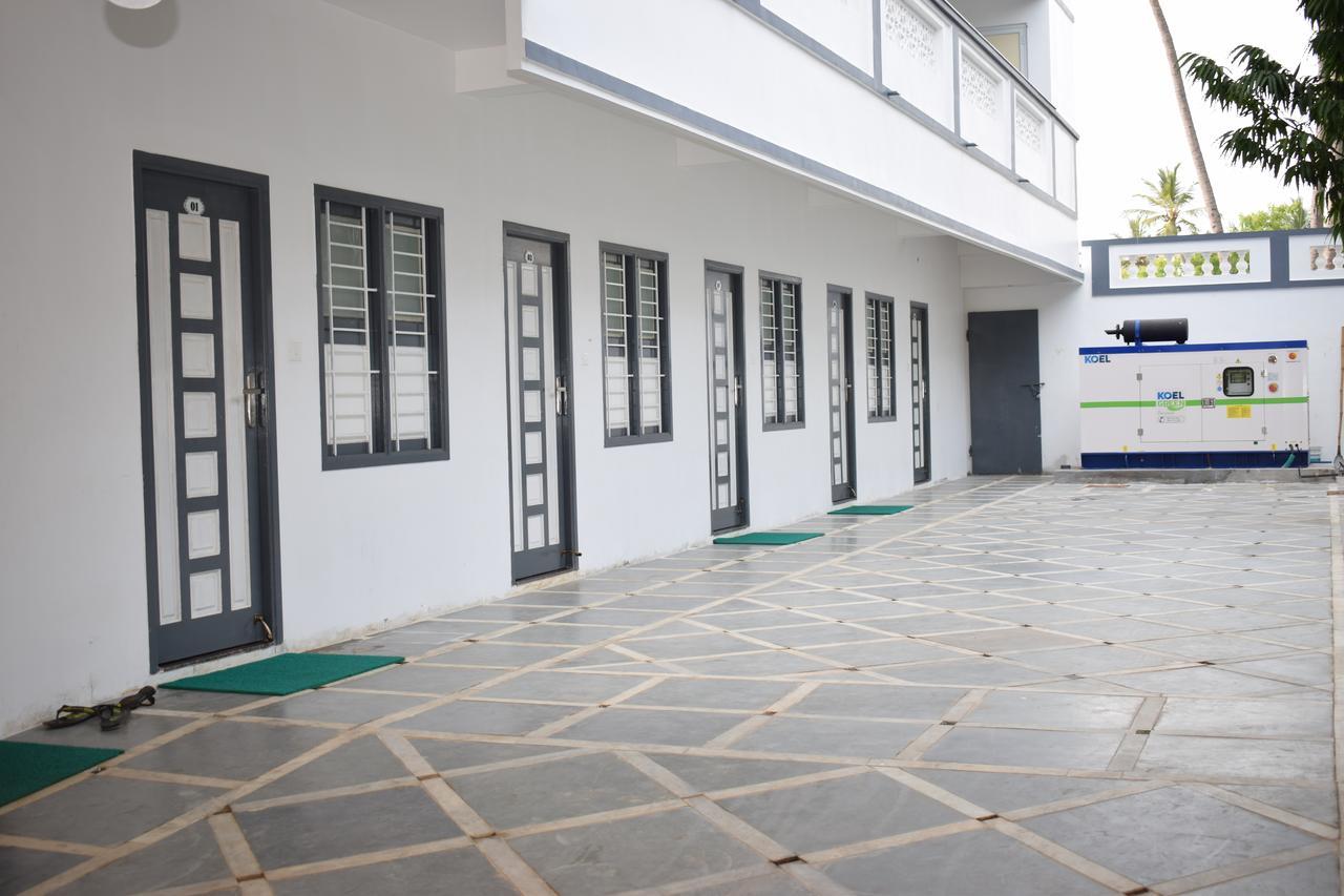 Wind Chimes Hotel Kuilapalayam Buitenkant foto
