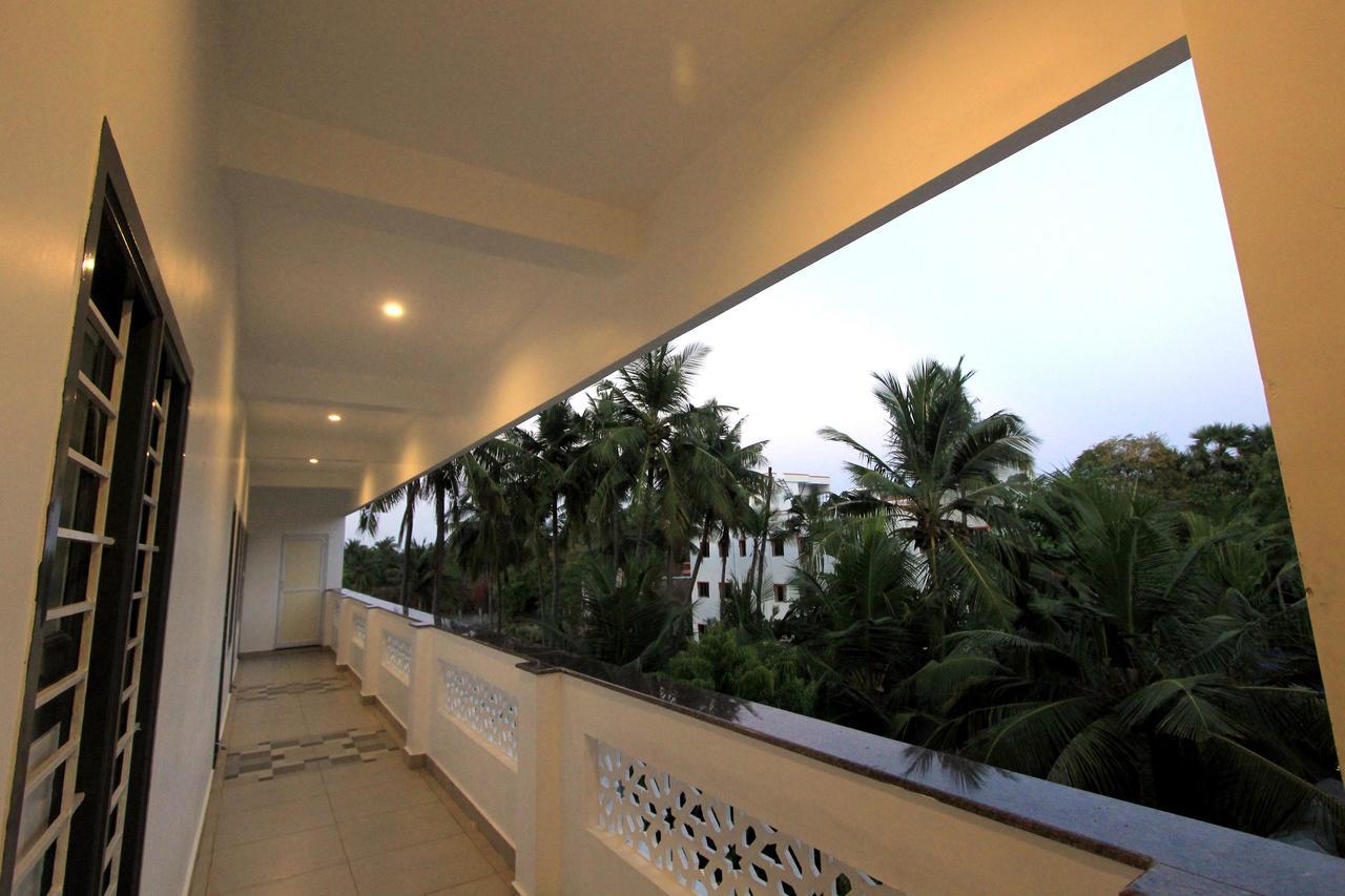 Wind Chimes Hotel Kuilapalayam Buitenkant foto